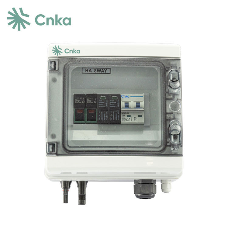 Como uma caixa combinadora fotovoltaica melhora a eficiência e a segurança do sistema solar?